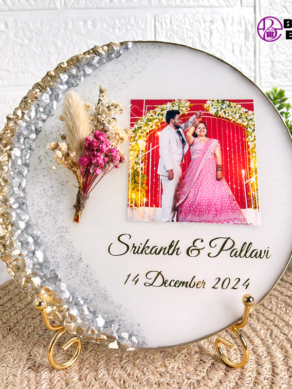 Resin Art With Crystal Stone or Flower bookey