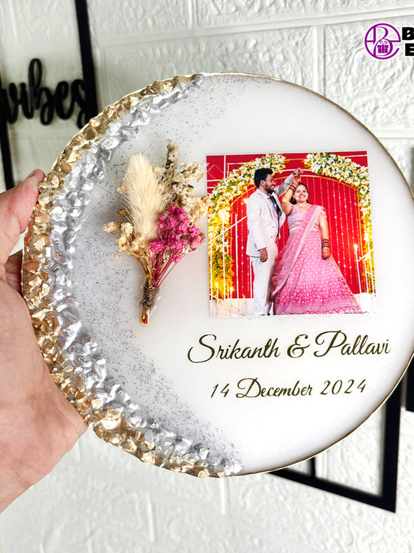 Resin Art With Crystal Stone or Flower bookey